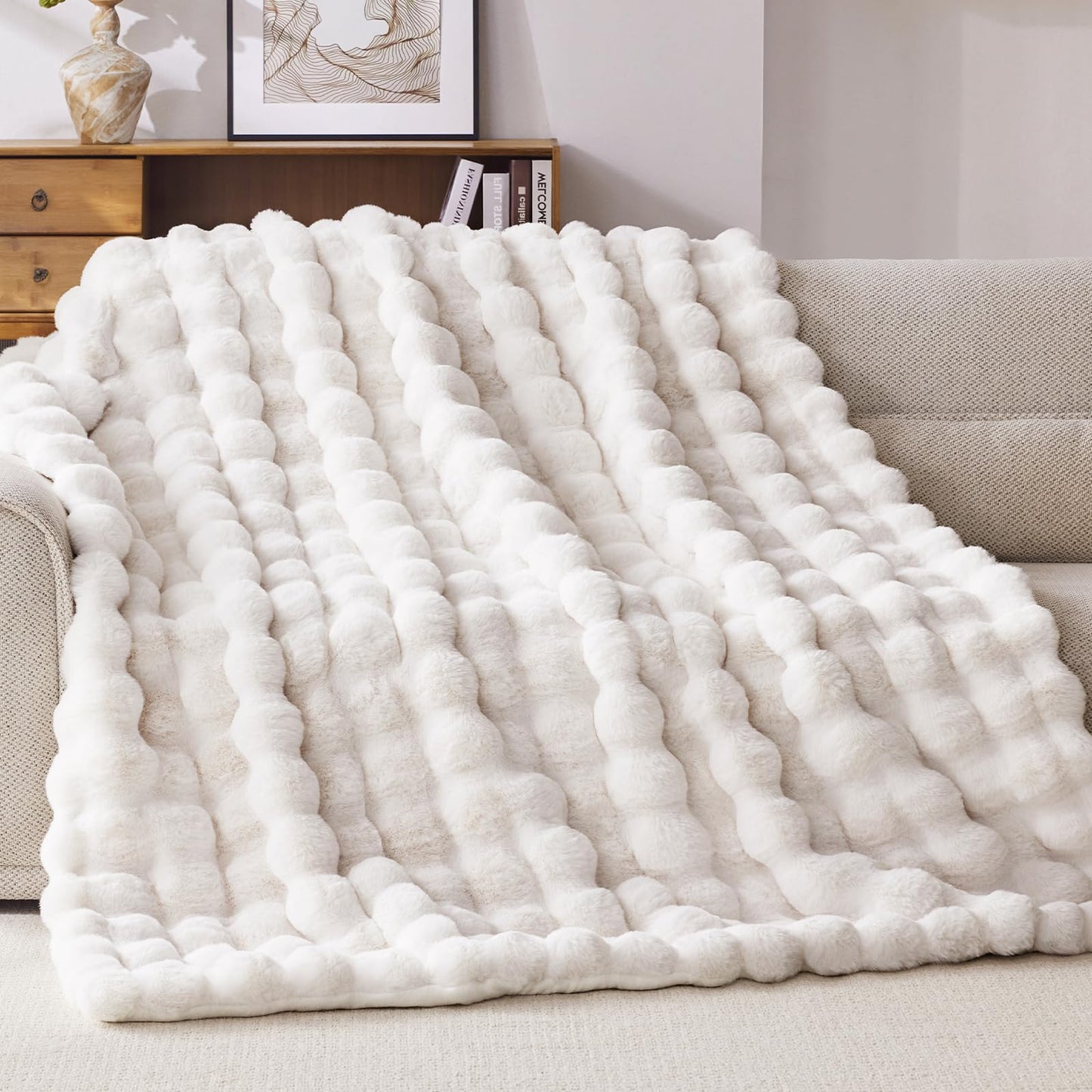 BubbleLux Faux Fur Throw Blanket
